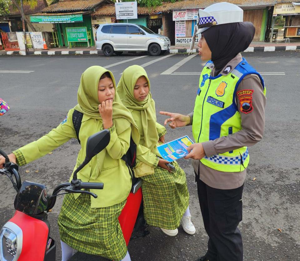 Ada Larangan Penggunaan Sepeda Listrik di Jalan Umum, Ini Aturannya