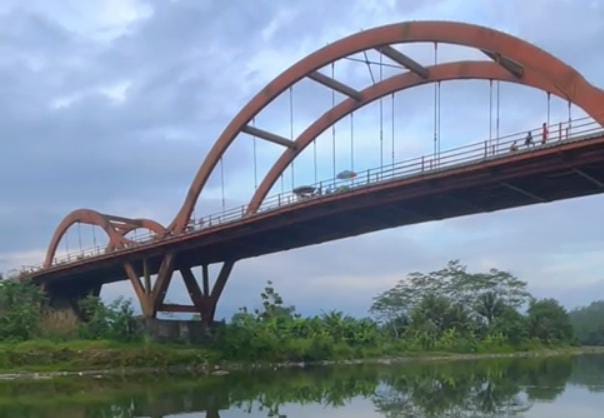 Vonis Kasus Dugaan Korupsi Jembatan Merah Purbalingga Ditunda