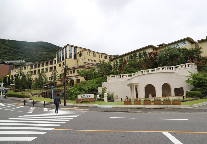 Coba Nih! Sensasi Menginap di Hotel Yunessun Jepang yang Dibangun di Dalam Gua Alami 