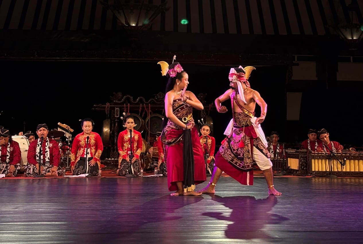  Pertahankan dan Rawat Keontetikan Tari Tradisional Banyumas 