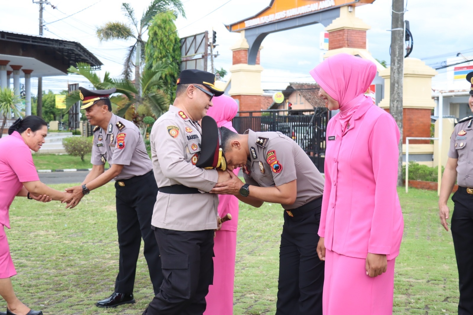 76 Personel Polres Kebumen Naik Pangkat