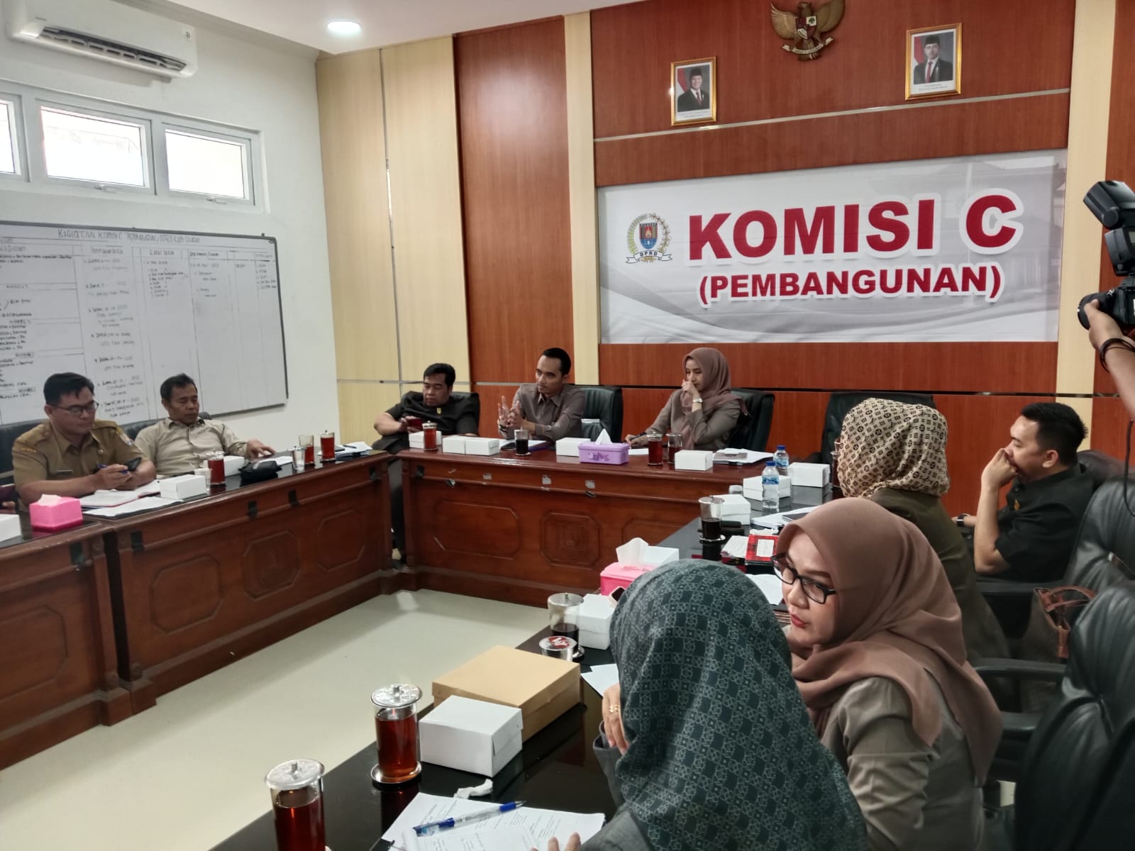 TPS Membludak, Warga Tegalreja Mengadu ke DPRD Cilacap