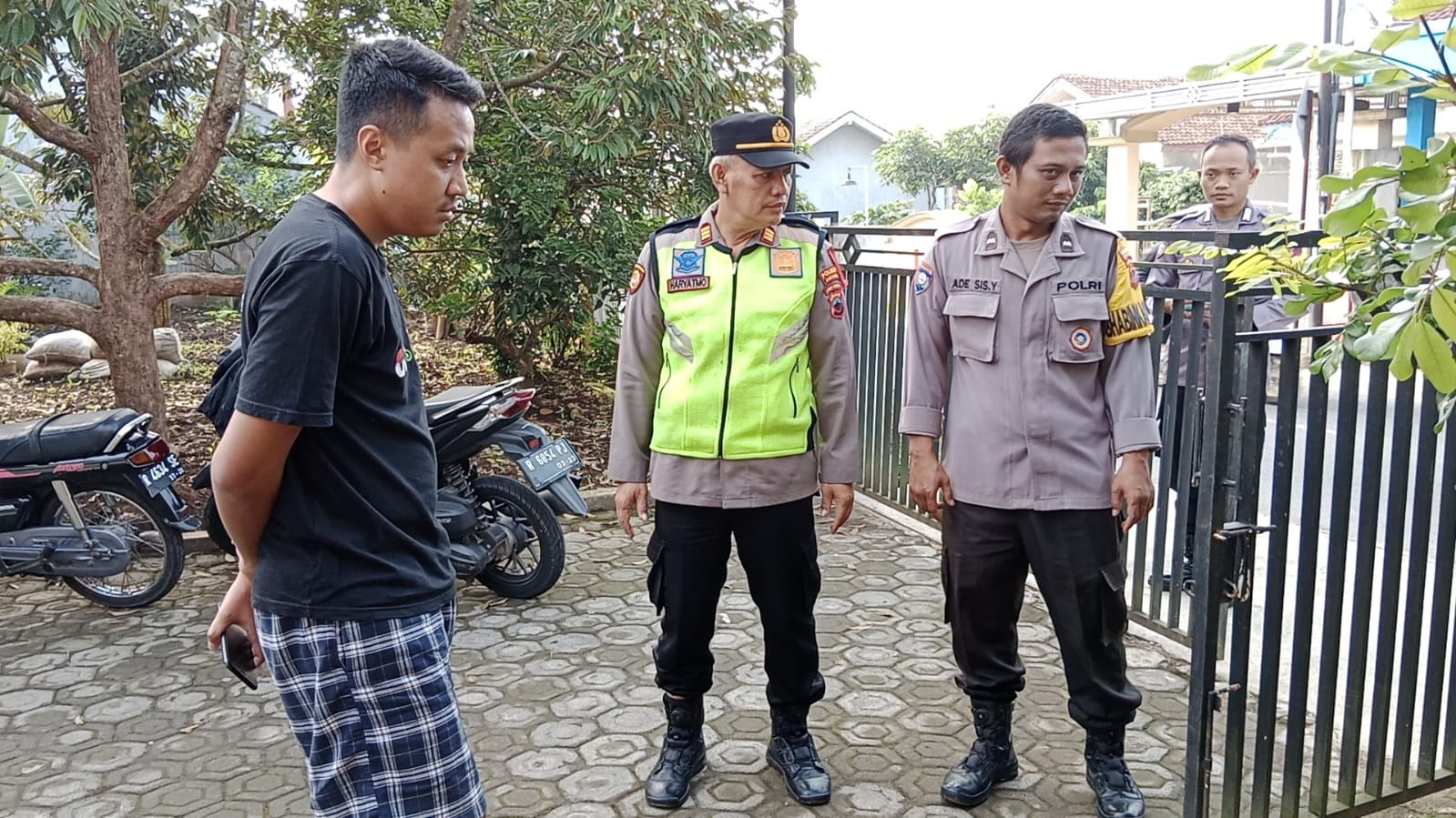 Mobil Warga Ajibarang Terparkir di Depan Rumah, Raib Dicolong Maling