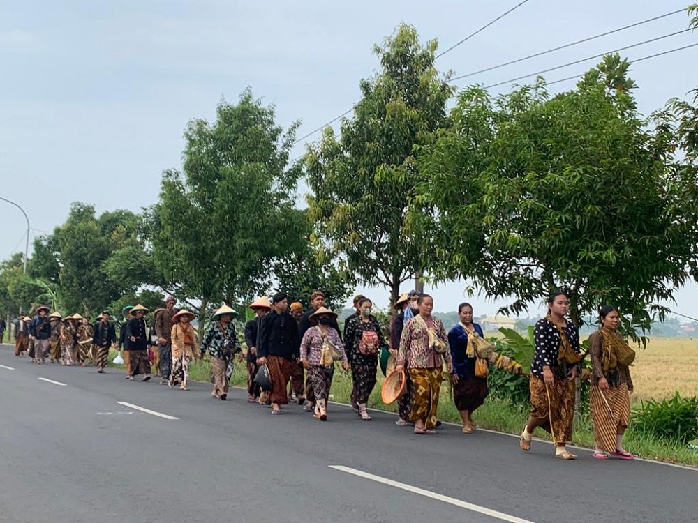 Jalan Kaki, Masyarakat Bonokeling Adiraja Lakukan Ritual Punggahan