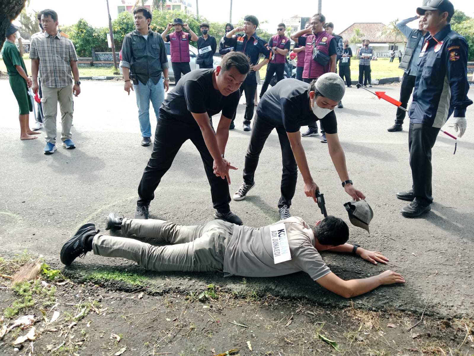 Korban Tawuran Antar Geng Motor di Cilacap Ditembak di Kepala Pakai Airsoft Gun Saat Sudah Tergeletak
