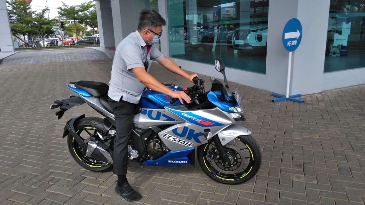 Motor Suzuki Gixxer SF 250 Buat Turing? Ini Plus-Minusnya!