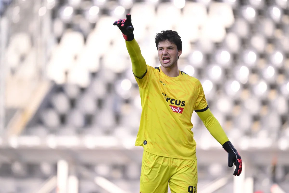 Statistik Senne Lammens, Kiper Muda Belgia yang Dilirik Manchester United