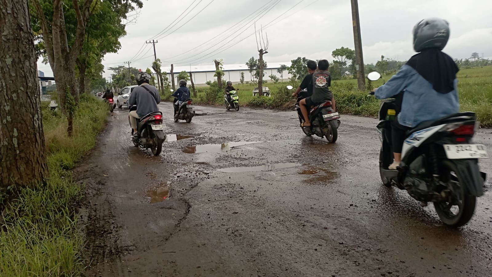 Tahun Anggaran 2025 Hanya Sisa 4 Bulan, Pemkab Optimis Program Alus Dalane Tuntas