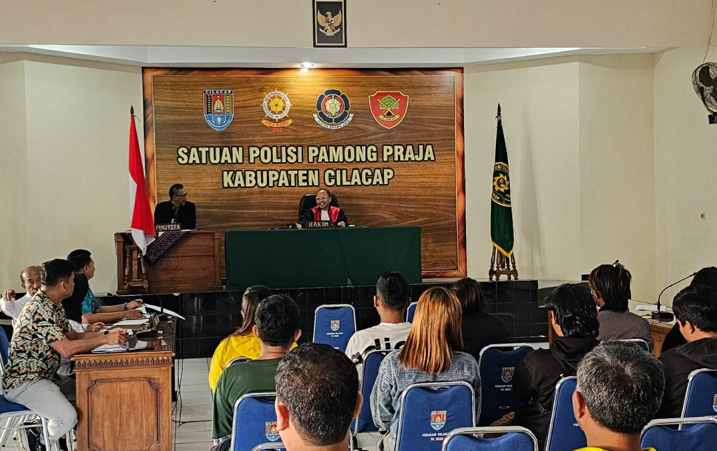 17 Orang Pelanggar Perda Disidang, Dikenakan Sanksi Denda