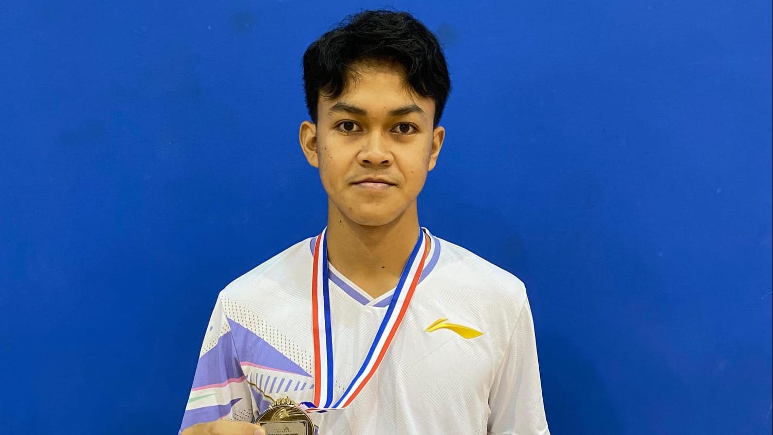 Siswa MAN 2 Banyumas Juara II Turnamen Badminton di Singapura