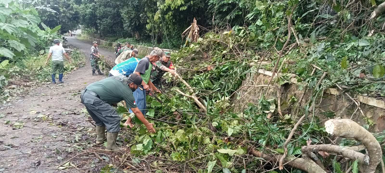 22 Rumah di Cilacap Rusak Diterjang Hujan Deras dan Angin Kencang