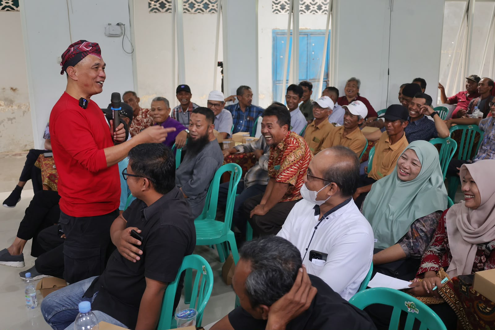Sumanto Ajak Petani Lalung Budidaya Kangkung, Cukup 2 Jam Sehari Hasilkan Panen Puluhan Juta