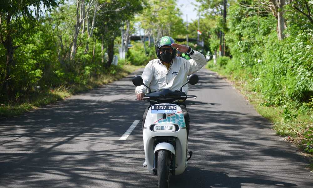 Spesifikasi Motor Listrik Electrum yang Dikendarai Andre Taulany Saat Touring di Bali