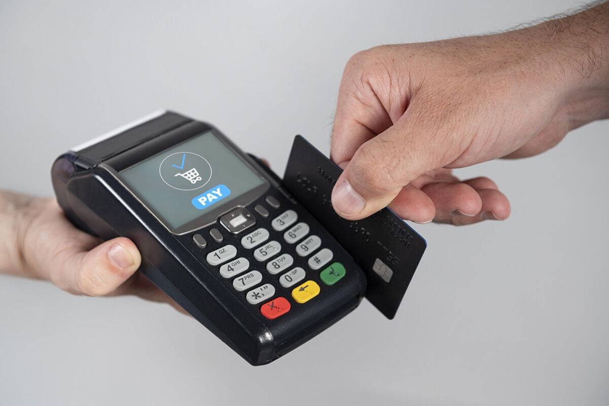 Dompet Digital, Kartu Kredit, atau Kartu Debit Ketahui Perbedaannya!