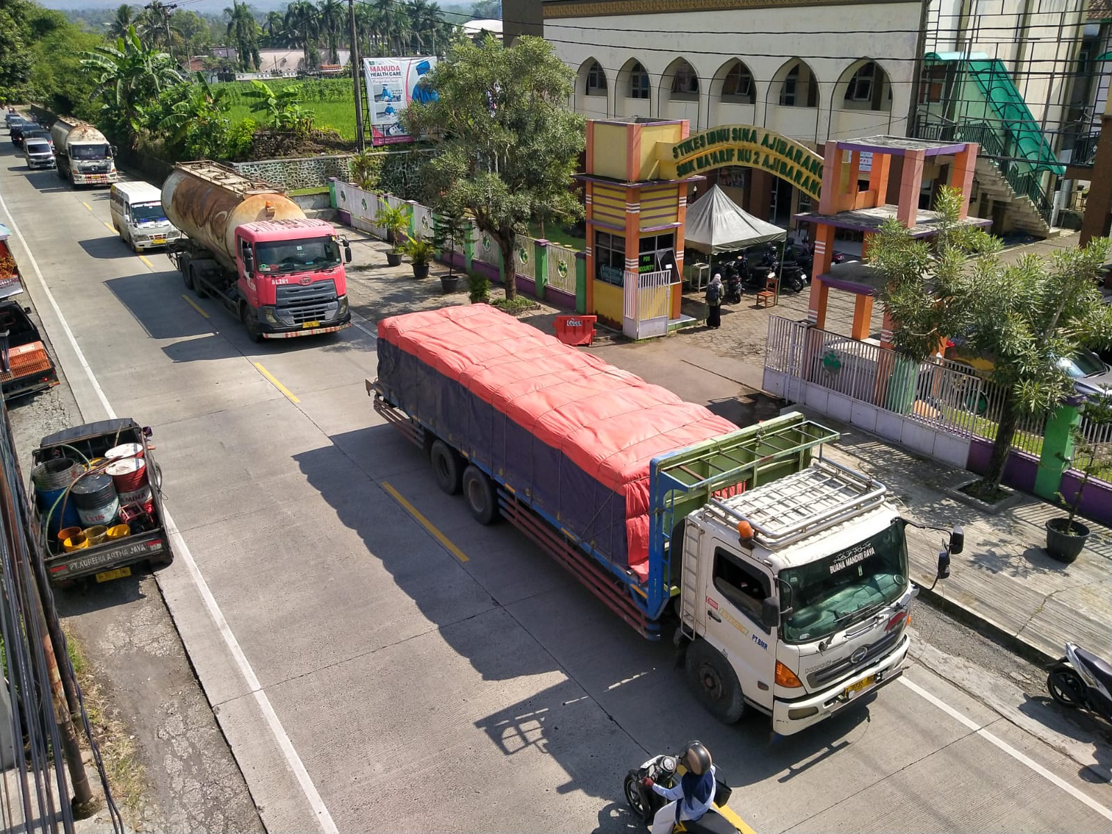 Pembatasan Operasional Mobil Barang Berlaku Enam Hari