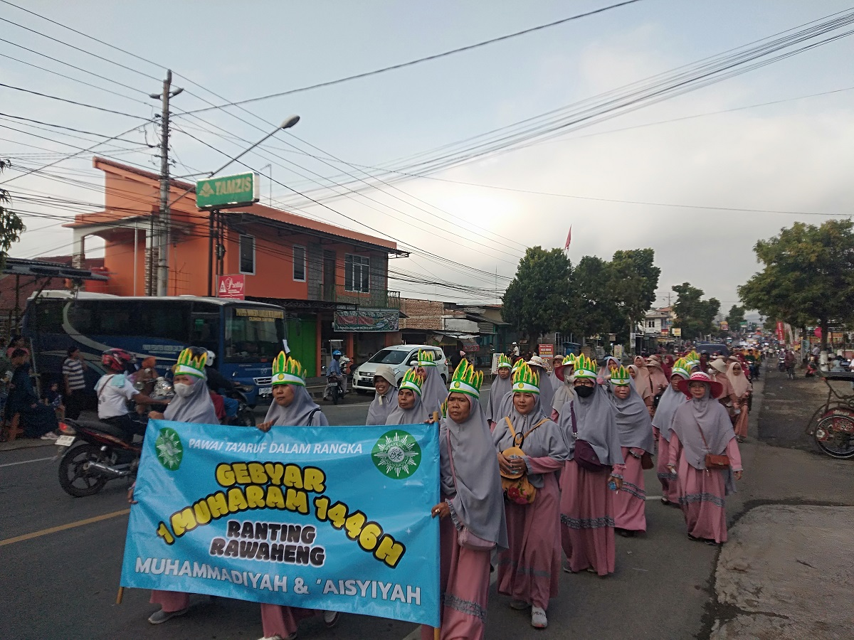 5000 Peserta Ramaikan Pawai Ta’aruf,  Gebyar 1 Muharram 1446 H PCM se-Distrik Banyumas Barat