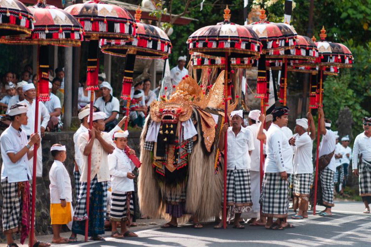 Mengenal Perbedaan Galungan dan Kuningan Hari Raya Umat Hindu