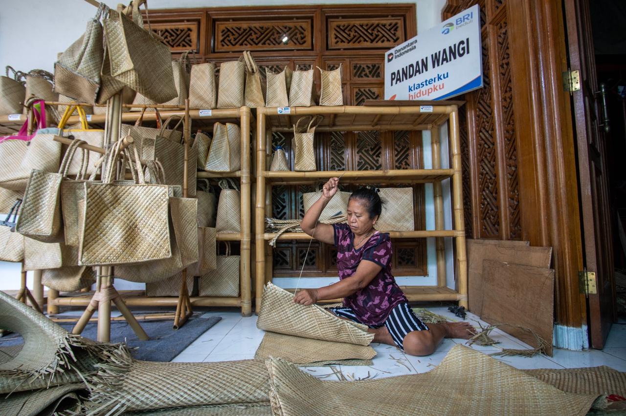 Perkuat Ekonomi Kerakyatan Berbasis Komunitas, BRI Berdayakan Lebih dari 42 Ribu Klaster Usaha