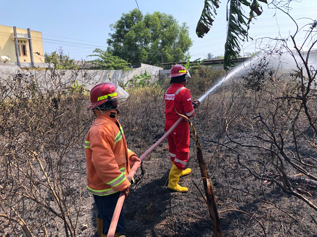 Satu Hari, Dua Lahan Kosong di Cilacap Terbakar, Diduga karena Warga Bakar Sampah Sembarangan