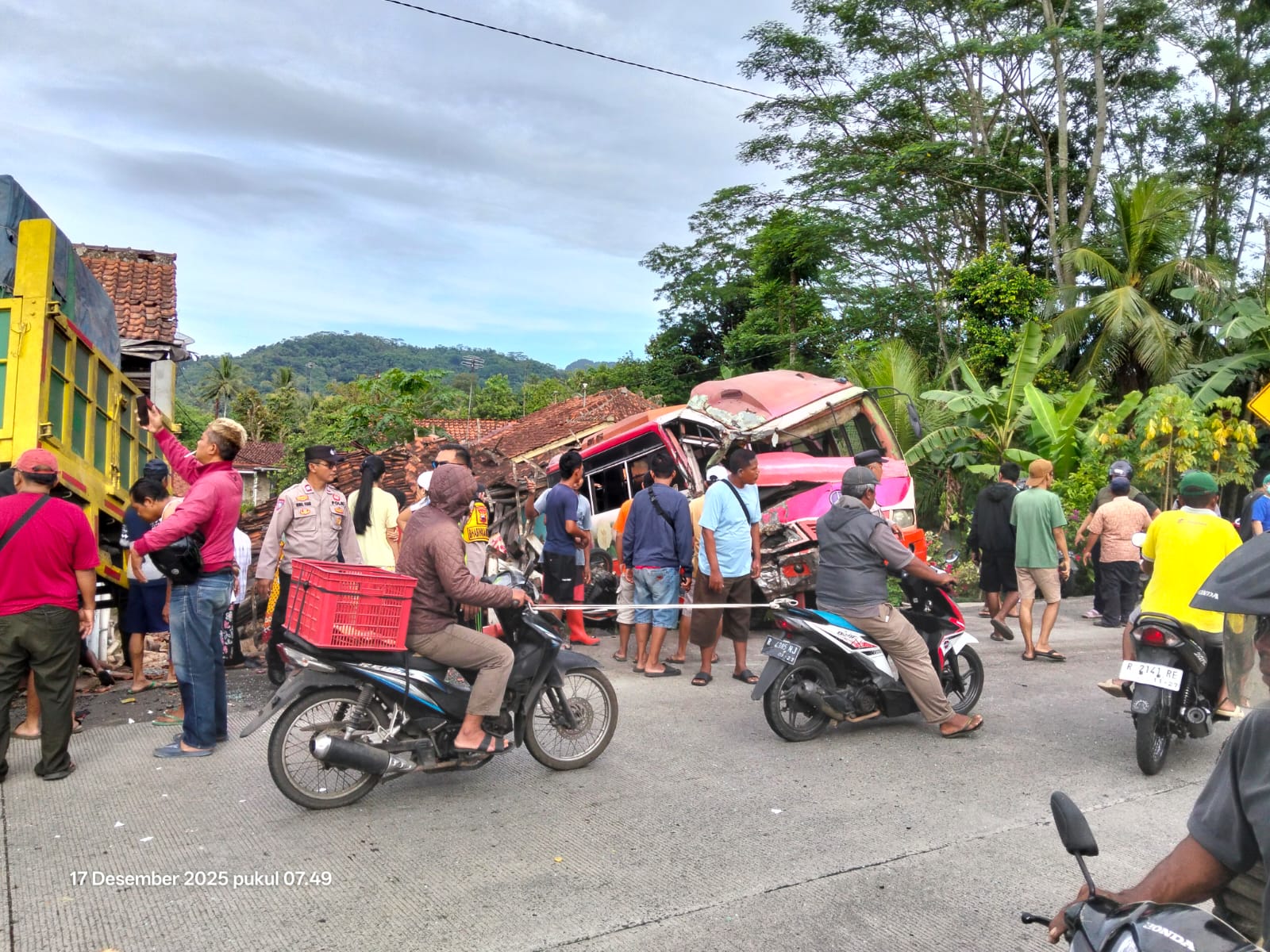 Rem Blong, Truk Tronton Picu Kecelakaan Beruntun di Ajibarang, Satu Orang Meninggal Dunia