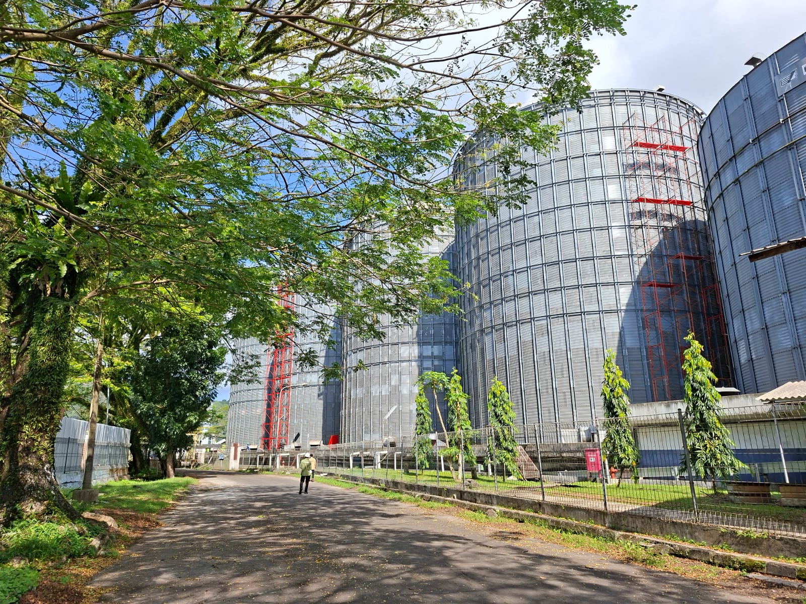 Investasi Cilacap Tembus Rp3,76 Triliun, Serap Tenaga Kerja Lokal