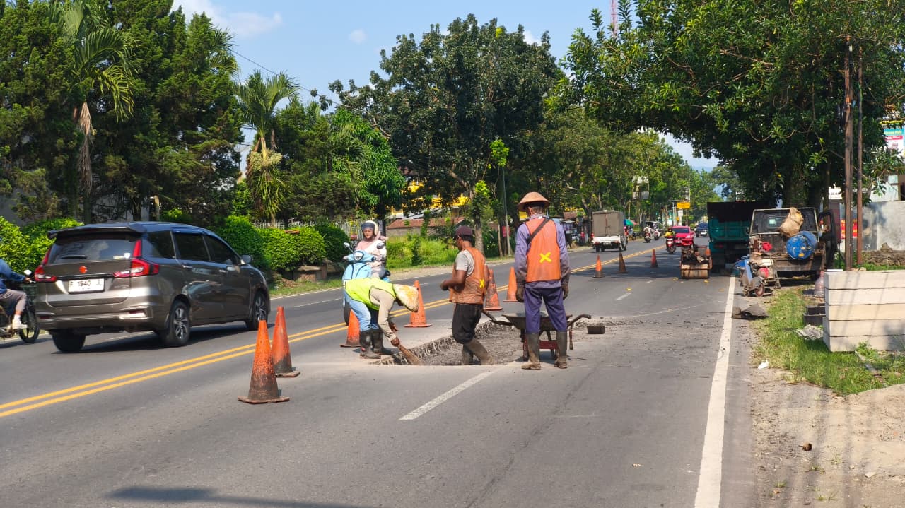 Jalan Soepardjo Roestam Sokaraja Banyumas Ditarget Bebas Lubang
