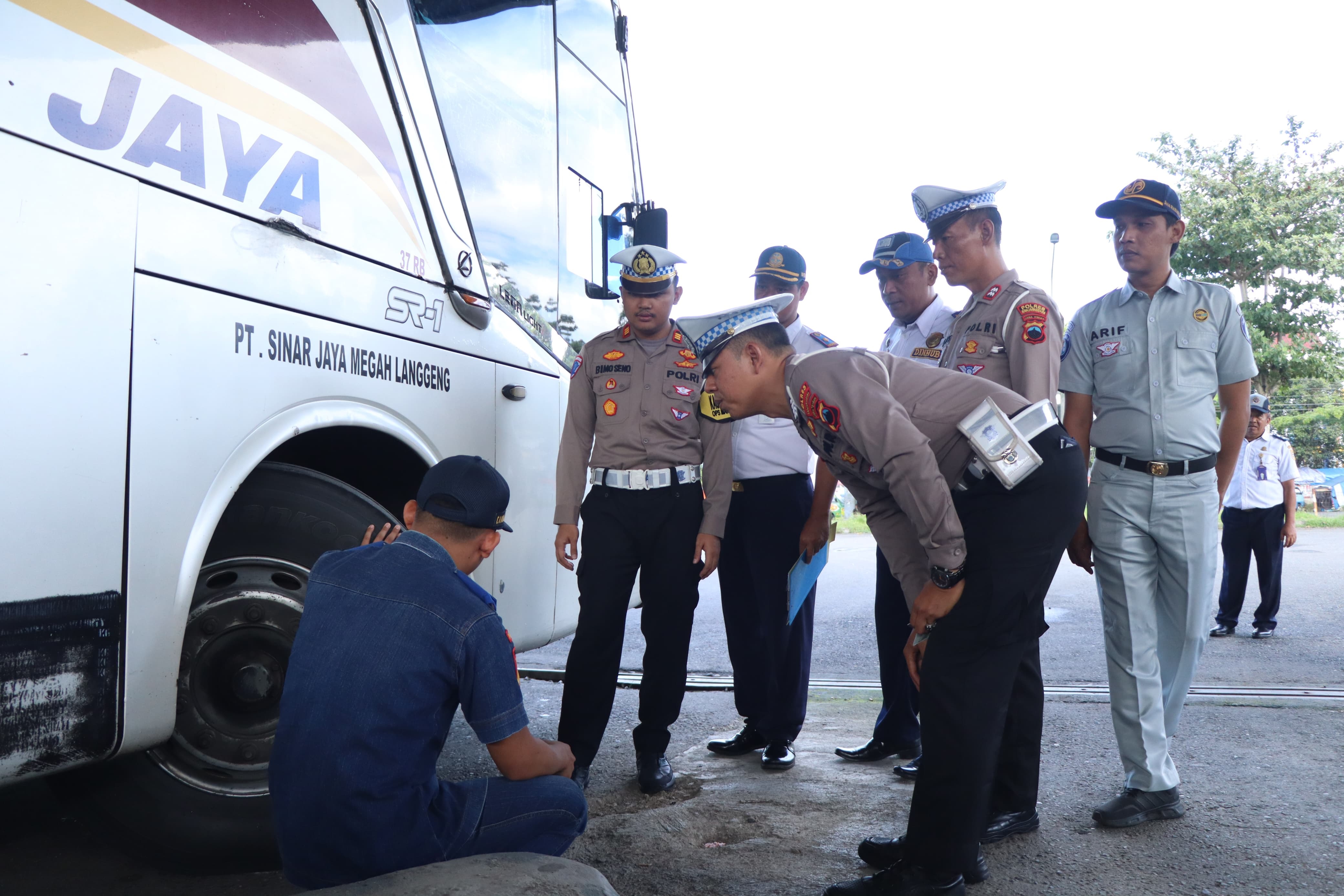 Satlantas Banjarnegara Perketat Inspeksi Angkutan Umum Jelang Operasi Lilin Candi 2024