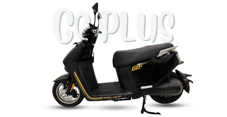 Ingin Touring Jauh dengan Nyaman? Coba Motor Listrik Selis Go Plus Dual Lithium!