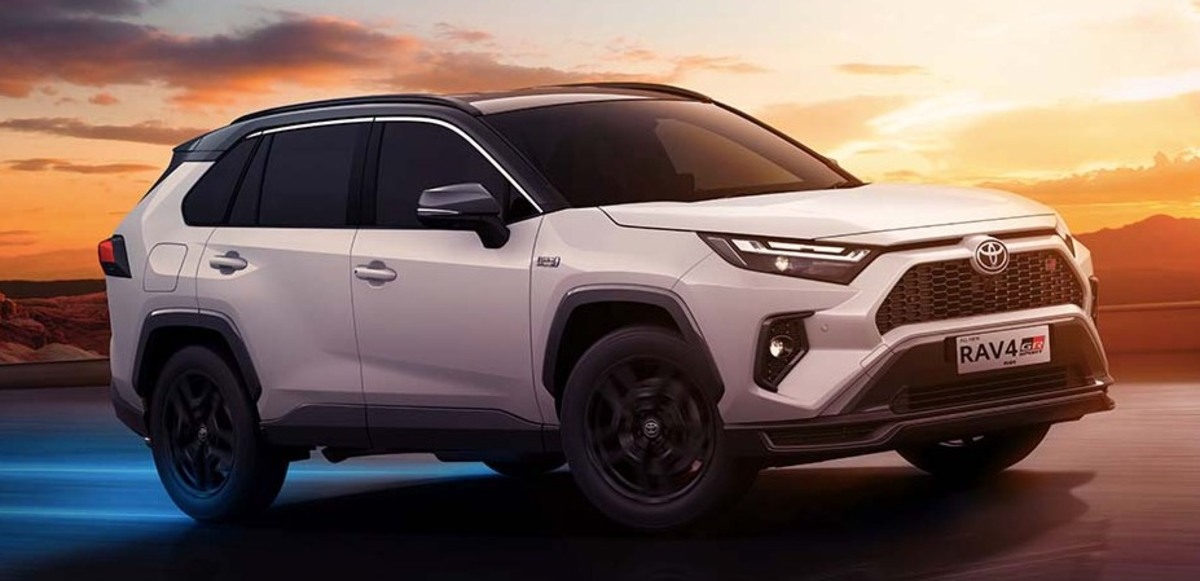Toyota RAV4 Generasi ke-6 Resmi Hadir, Ini Bedanya dengan Model Sebelumnya