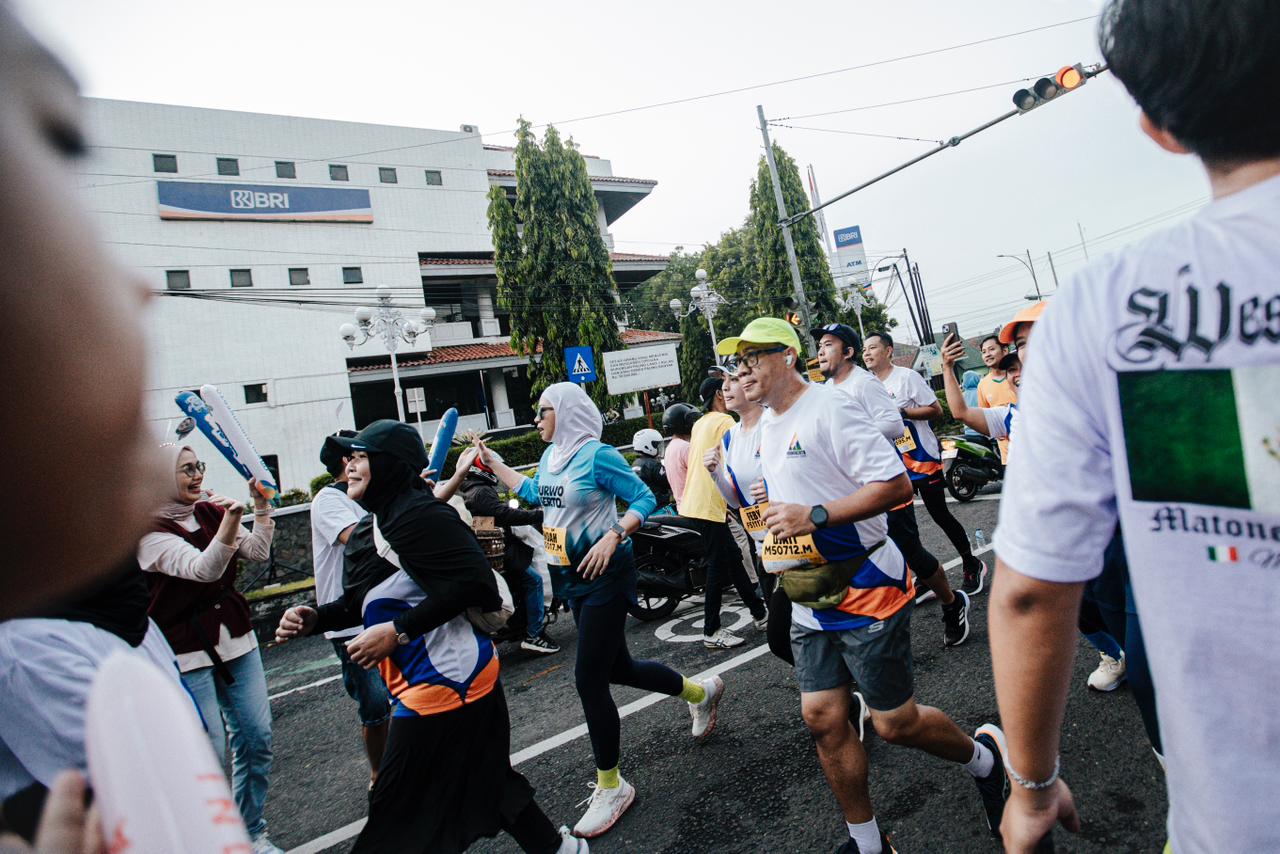 BRI Dukung Purwokerto Half Marathon 2025: Dorong Sport Tourism dan Pemberdayaan UMKM Lokal