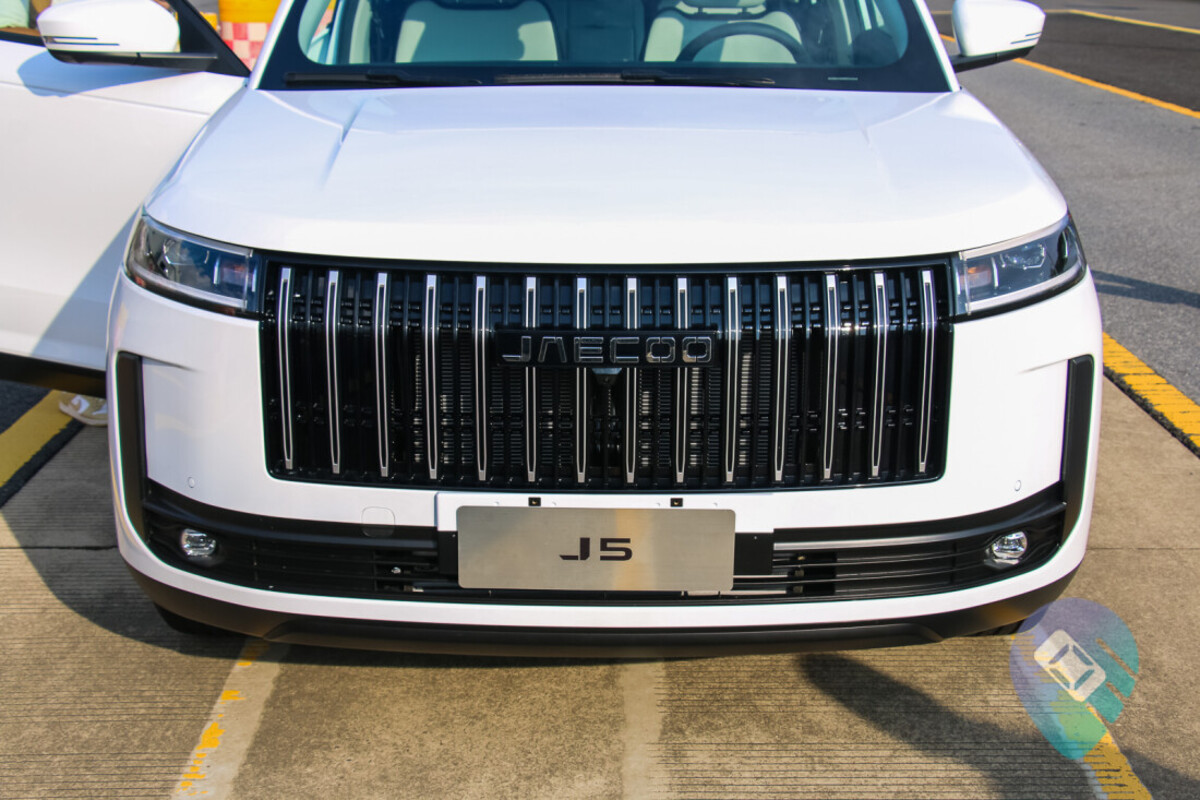 JAECOO J5 EV, SUV Listrik Mewah yang Siap Ramaikan Pasar Indonesia 2025