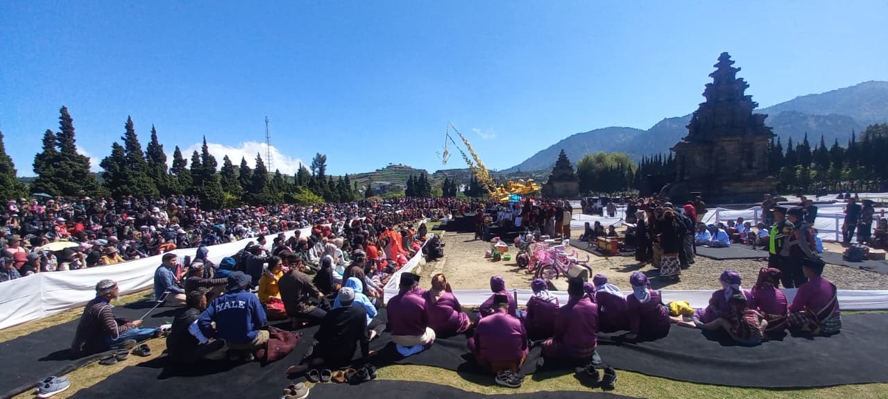 DCF 2026 Makin Dekat, Ribuan Wisatawan Mulai Banjiri Kawasan Dieng