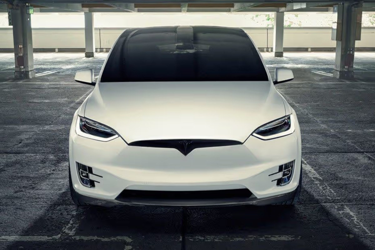 Harga Tesla Model X 2025, SUV Listrik dengan Akselerasi Mobil Sport