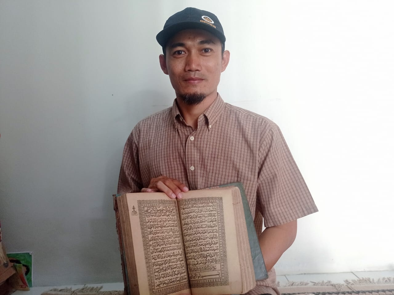 Yuli Miliki Alquran Cetakan Modern Tertua di Indonesia, Dicetak Tahun 1928, Tak Pakai Nomor Ayat 