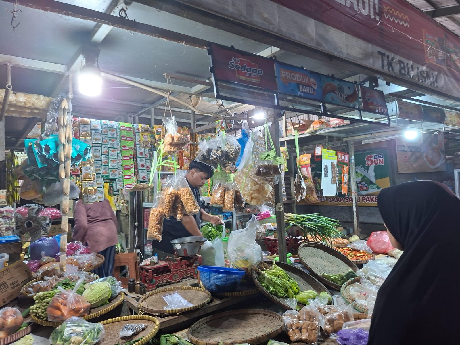 Jelang Lebaran, Harga Sayuran di Pasar Tradisional Cilacap Mulai Naik