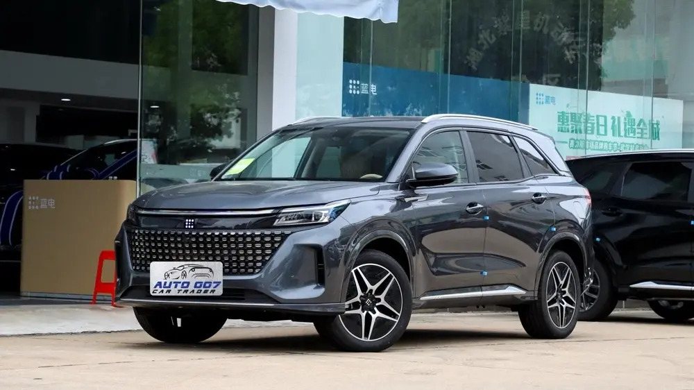 SERES Kirim 1.000 Unit Mobil Seri Blue E5 ke Denmark, Indonesia Kapan Kebagian?