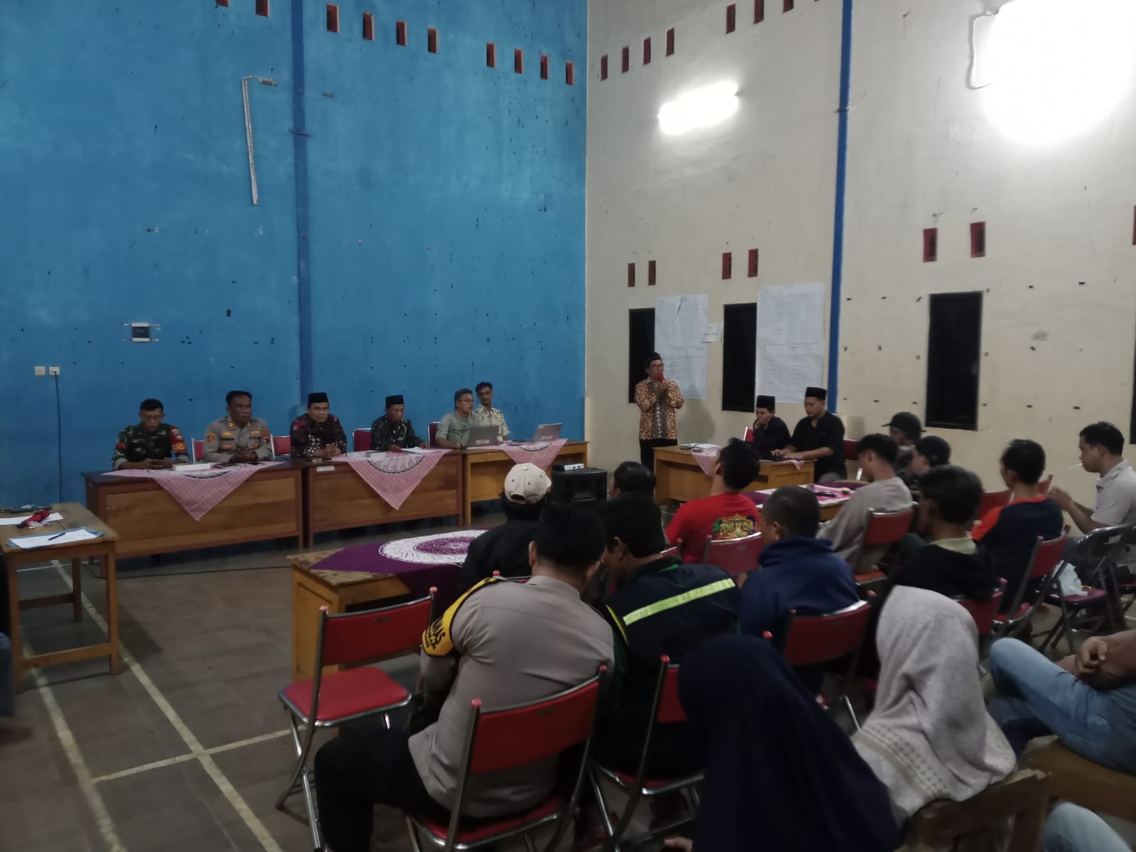 Tuntut Transparansi Pengelolaan Tanah Kas Desa, Puluhan Warga Datangi Balai Desa Krenceng