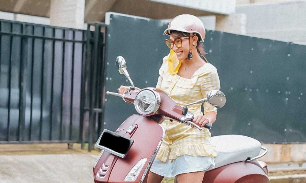 4 Motor Vespa Murah untuk Riding Cantik bagi Perempuan Pecinta Gaya Retro