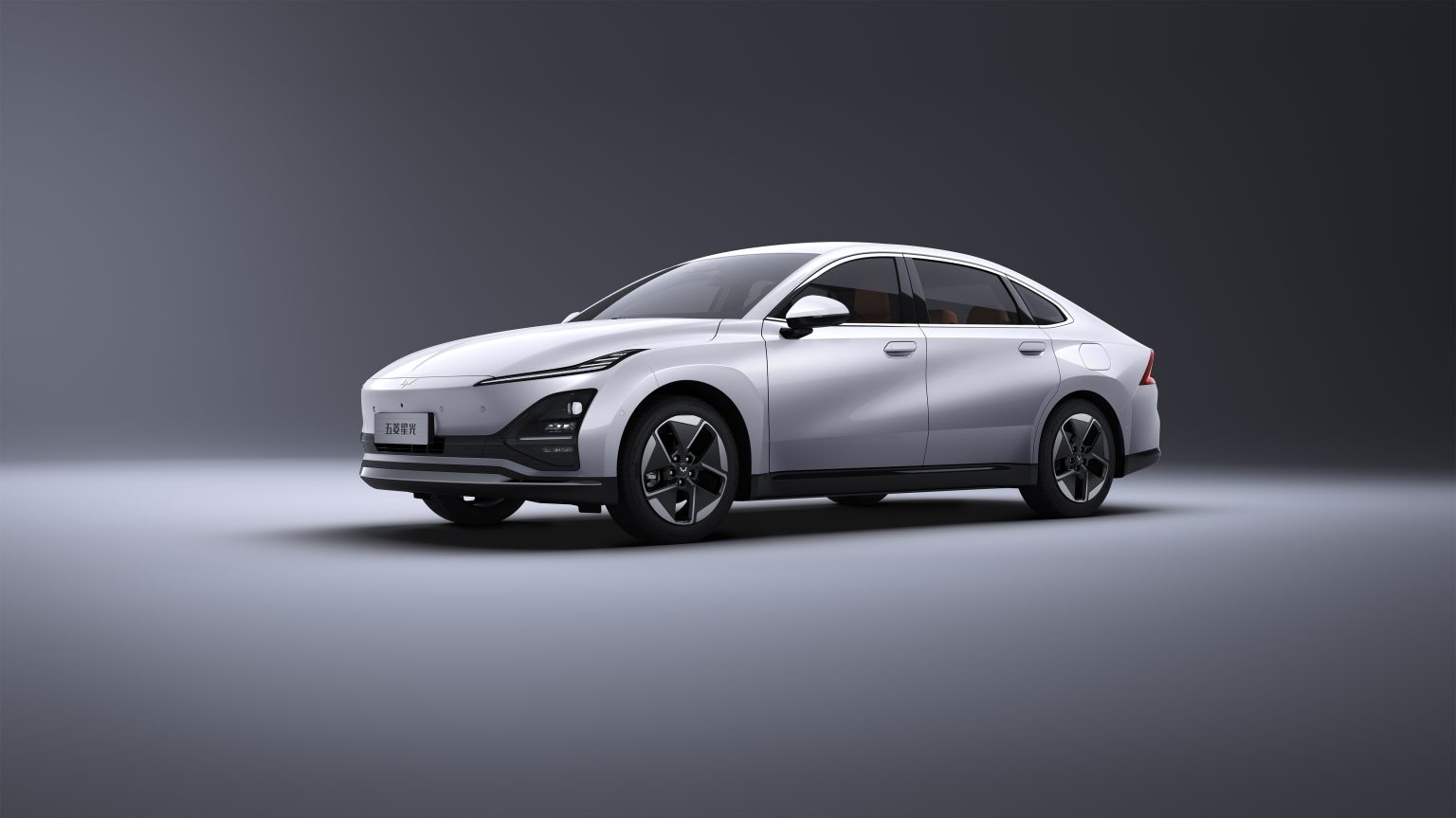 Baru Rilis, Mobil Wuling Starlight EV 2025 Mirip Tesla? Cek Spesifikasi nya!