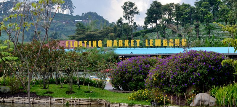 Uniknya Floating Market Bandung, Wisata Pasar Apung Seperti di Kalimantan!