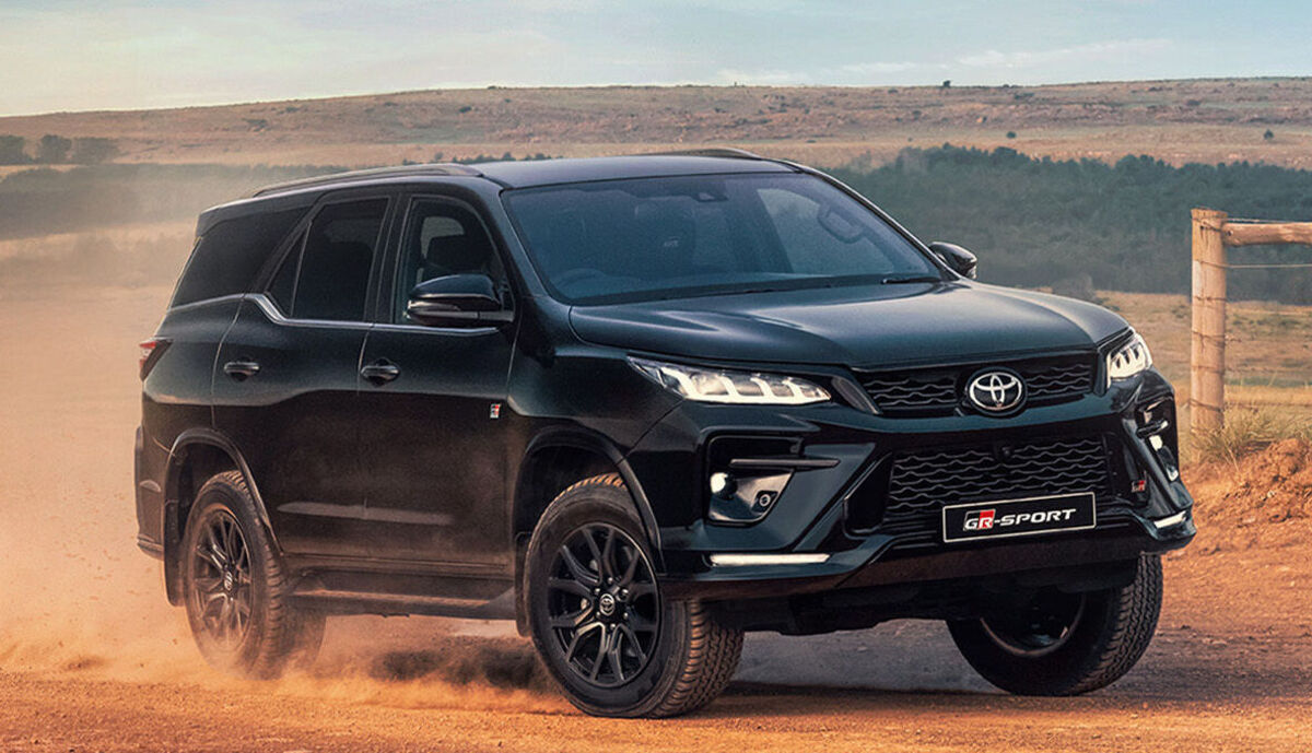 Harga Terbaru Toyota Fortuner GR Sport 2025, Mobil SUV Sporty Jagoan Medan Off Road di Indonesia