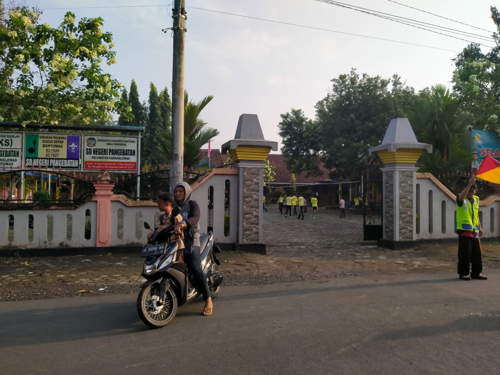 Puluhan Siswa SD Negeri Pangebatan Alami Dugaan Keracunan