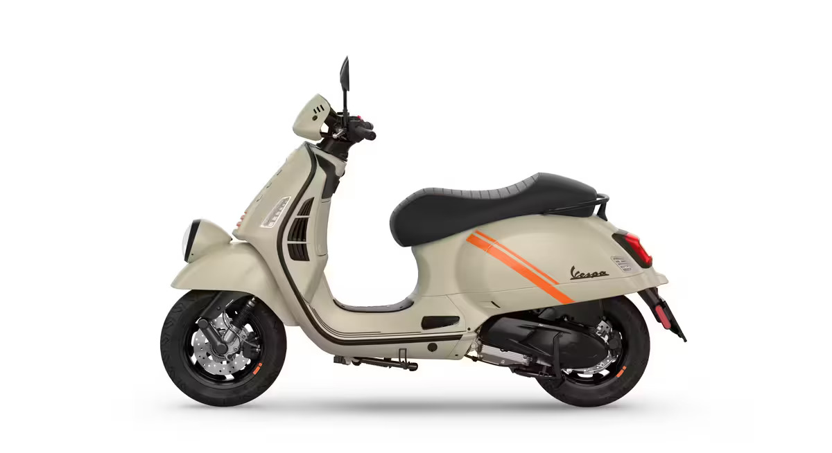 Ini Dia! Motor Vespa Rakitan Officina 8 Resmi di Indonesia