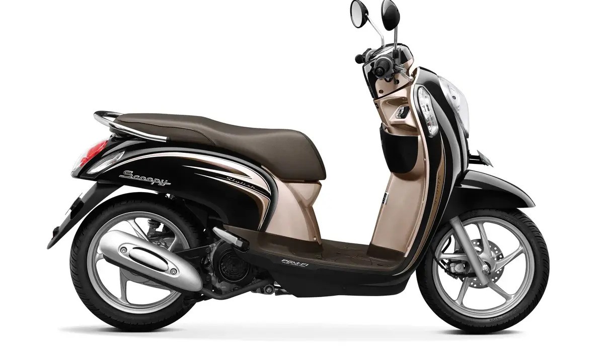 6 Keunggulan Motor Matic Scoopy 125 Terbaru