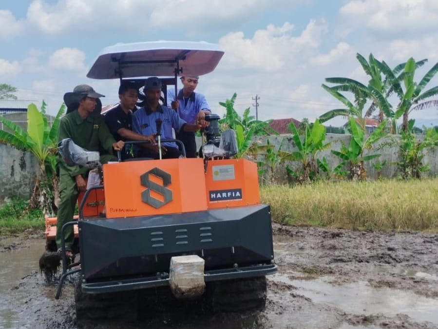 Dorong Regenerasi Petani, Dinpertan Ajak Anak Muda Kuasai Alsintan