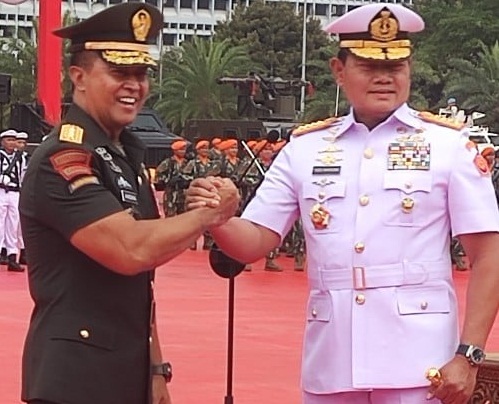 Jenderal Andika Perkasa Serttijab Dengan Panglima TNI Laksamana Yudo ...