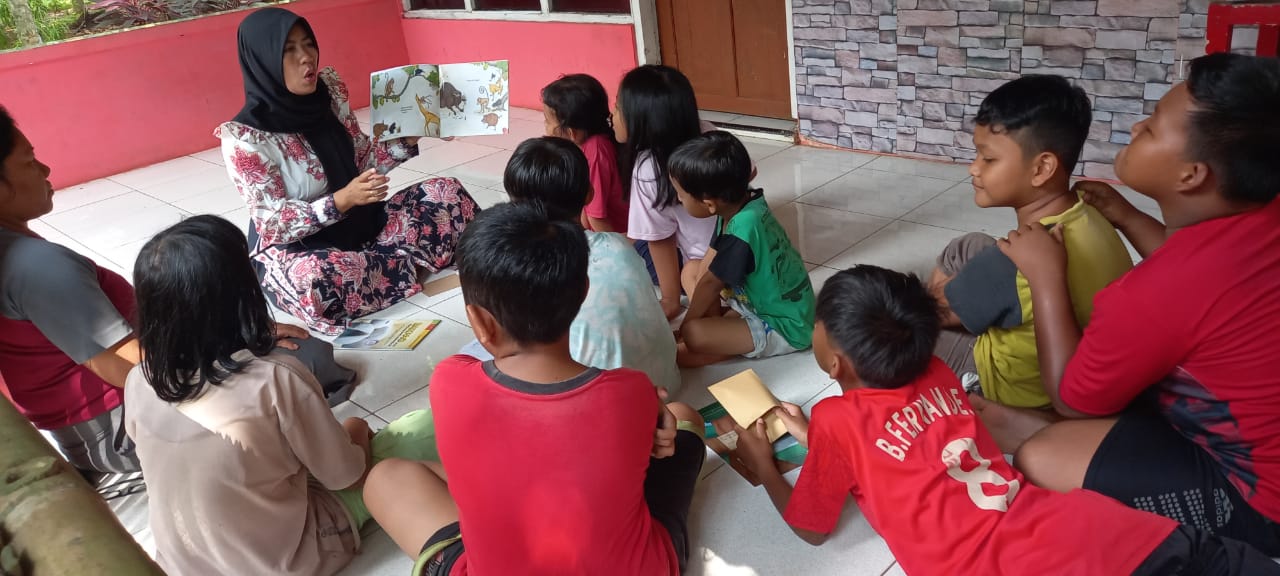 Melihat Kiprah Taman Baca Masyarakat (TBM) Pustaka Nusantara, Desa Kembaran Wetan, Kaligondang, Purbalingga