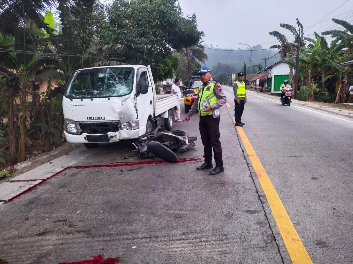 Dua Pemotor Meninggal Tertabrak Pikap Di Pekuncen Banyumas