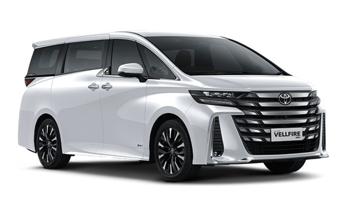 Toyota Vellfire HEV Bukan Sekedar Mobil, Tapi Ruang Kerja dan Istirahat Berjalan!