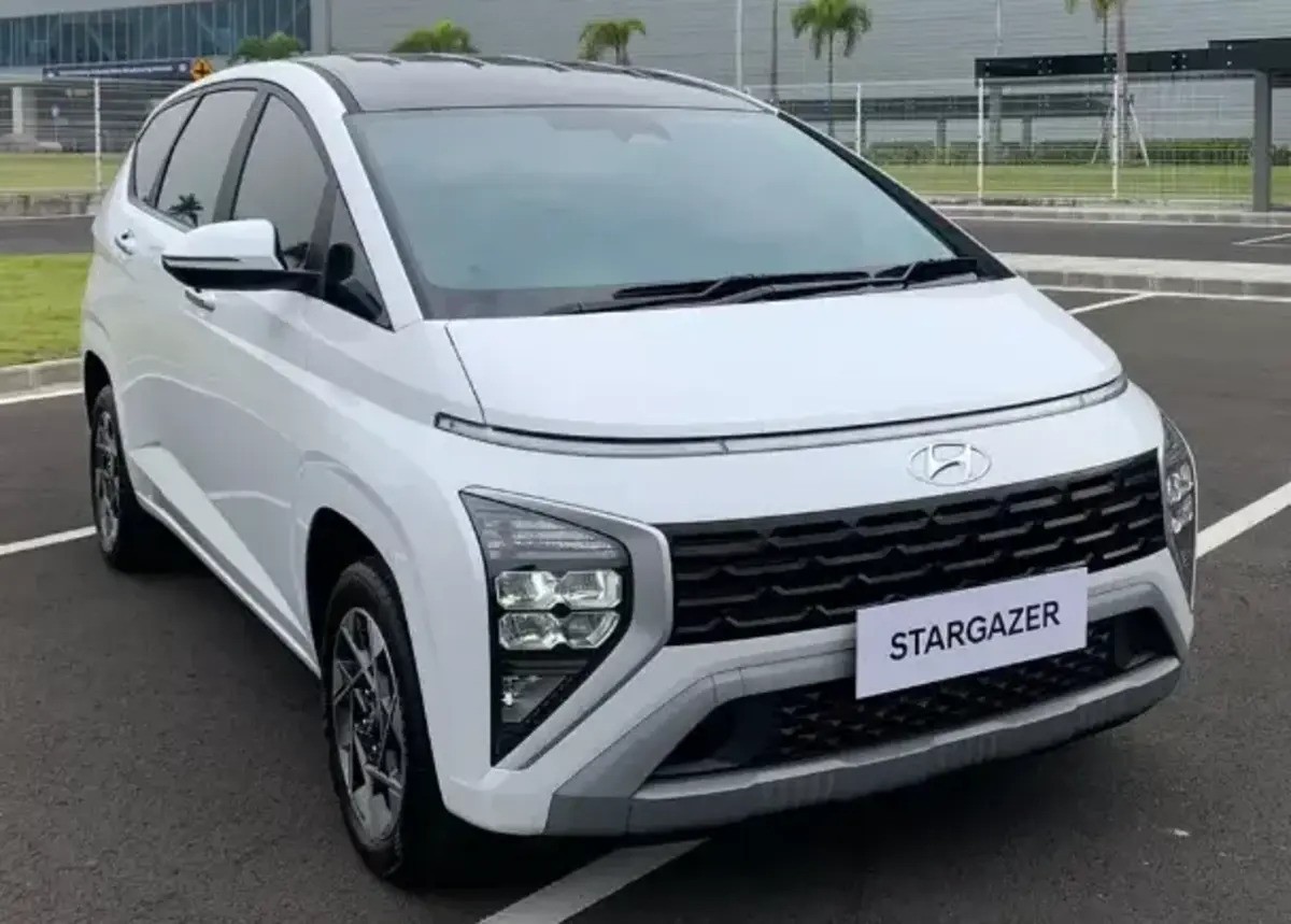 Hyundai Stargazer Essential Tech IVT 2025, MPV Keluarga dengan Fitur Mewah, Harga Rp 300 Jutaan 